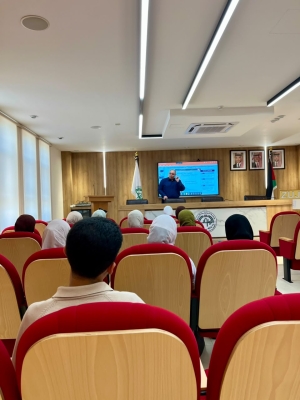جامعة الزيتونة الأردنية تنظّم محاضرة علمية حول دراسات التكافؤ الحيوي وتطبيقاتها في صناعة الأدوية