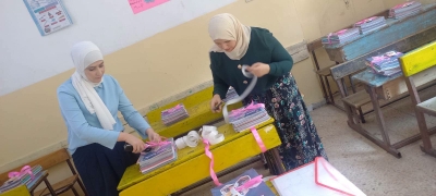 حلوى ورسائل ترحيب وزينة .. هكذا استقبلت مدارس جرش طلابها