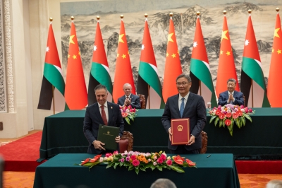 الملك والرئيس الصيني يشهدان توقيع اتفاقيات ومذكرات تفاهم بين البلدين