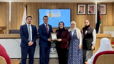 كلية الصيدلة في جامعة الزيتونة الأردنية تنظّم محاضرة علمية حول البشرة وطرق العناية بها