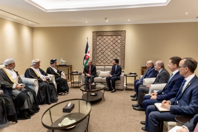 الملك يستقبل رئيس مجلس الشورى العماني