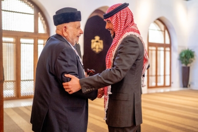 ولي العهد يكرم قيادات مشاركة في أعمال مؤتمر مؤسسة آل البيت الملكية للفكر الإسلامي