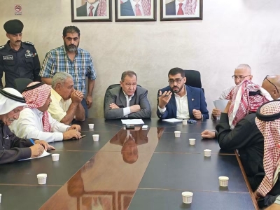 بحث تخصيص موقع لإقامة سوق لتجارة المواشي في جرش