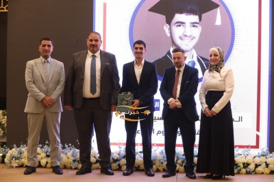 مدارس الحكمة تكرّم طلبتها الأوائل في الثانوية العامة
