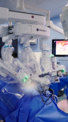 نجاح اول عملية استئصال رحم باستخدام الروبوت الجراحي في المستشفيات الخاصة الأردنية