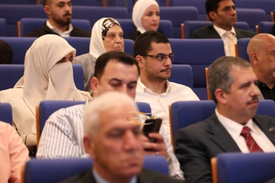 من مدرجات العلوم التطبيقية إلى مواقع الإنجاز .. الجامعة تكرّم خريجيها في مبادرة هي الأولى من نوعها
