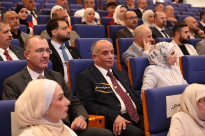 من مدرجات العلوم التطبيقية إلى مواقع الإنجاز .. الجامعة تكرّم خريجيها في مبادرة هي الأولى من نوعها