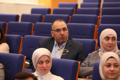 من مدرجات العلوم التطبيقية إلى مواقع الإنجاز .. الجامعة تكرّم خريجيها في مبادرة هي الأولى من نوعها