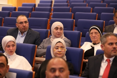 من مدرجات العلوم التطبيقية إلى مواقع الإنجاز .. الجامعة تكرّم خريجيها في مبادرة هي الأولى من نوعها