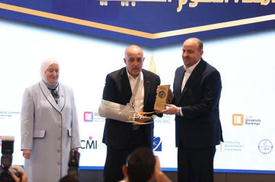 من مدرجات العلوم التطبيقية إلى مواقع الإنجاز .. الجامعة تكرّم خريجيها في مبادرة هي الأولى من نوعها