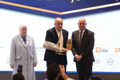 من مدرجات العلوم التطبيقية إلى مواقع الإنجاز .. الجامعة تكرّم خريجيها في مبادرة هي الأولى من نوعها