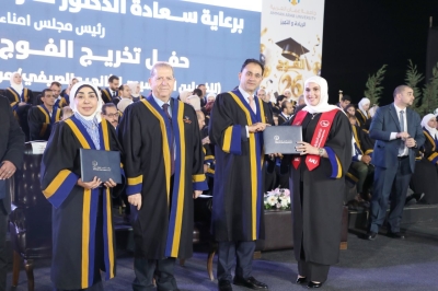 برعاية الدكتور عمر الجازي.. جامعة عمان العربية تحتفل بتخريج الفوج السادس والعشرين للفصلين الثاني والصيفي - صور