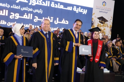 برعاية الدكتور عمر الجازي.. جامعة عمان العربية تحتفل بتخريج الفوج السادس والعشرين للفصلين الثاني والصيفي - صور