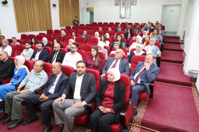 كلية الآداب في جامعة الزيتونة الأردنية تنظّم لقاءً تواصليًا مع أعضاء الهيئة التدريسية الجدد والقدامى