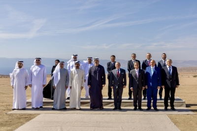 الملك وولي عهد أبوظبي يشهدان وضع حجر الأساس لمشروع سكة حديد العقبة - الشيدية – معان