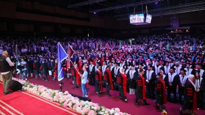 بالفيديو والصور ... الأميرة عالية بنت الحسين ترعى احتفال عمان الأهلية بتخريج طلبة الفصل الصيفي (الفوج 33)