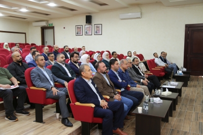  عميد كلية العمارة والتصميم في جامعة الزيتونة الأردنية يلتقي أعضاء الهيئة التدريسية لتعزيز التواصل الأكاديمي