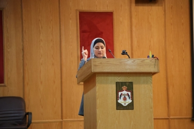رئيس جامعة عمان العربية يزور دائرة الأحوال المدنية والجوازات ويفتتح ملتقى المهارات الرقمية لتطوير كفاءات الموظفين
