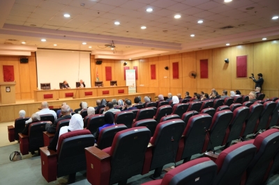 رئيس جامعة عمان العربية يزور دائرة الأحوال المدنية والجوازات ويفتتح ملتقى المهارات الرقمية لتطوير كفاءات الموظفين