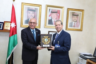 رئيس جامعة عمان العربية يستقبل وفداً من جامعة دجلة العراقية لتعزيز التعاون الأكاديمي وتفعيل الاتفاقية المشتركة