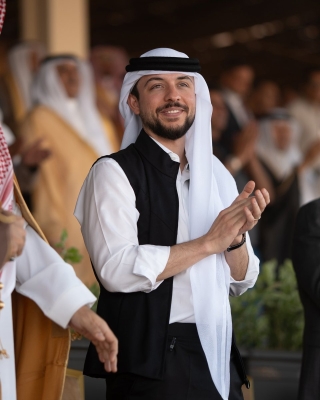 ولي العهد يرعى ختام بطولة العالم للهجن.. والأردن يتوج بذهبية الرجال