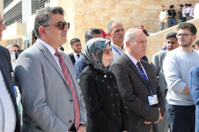 جامعة عمان العربية تنظّم وقفة شجب واستنكار وتؤكد وقوفها صفًا واحدًا خلف القيادة الهاشمية والأجهزة الأمنية - صور