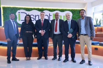 حجازي يبحث مع الرئيس التنفيذي لمعهد تطوير ريادة الأعمال في إثيوبيا فرص التعاون بين البلدين