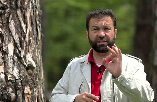 قورشة يوقف بث محاضراته مباشرة