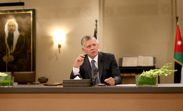 الملك: كنت أعمل عمل الحكومة