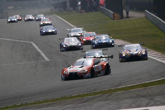 سياراتا لكزس LC 500 ‏تخطفان الأضواء على حلبة فوجي سبيد واي