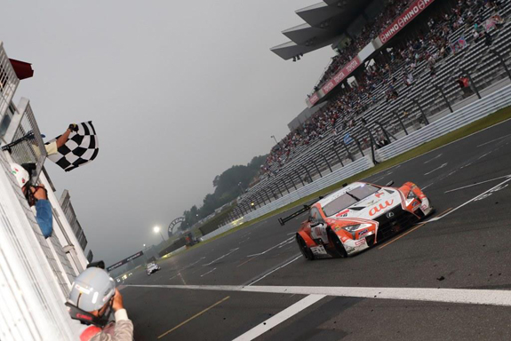 سياراتا لكزس LC 500 ‏تخطفان الأضواء على حلبة فوجي سبيد واي