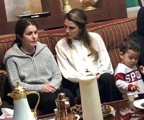 الملكة تعزي عائلة تالا الصالح