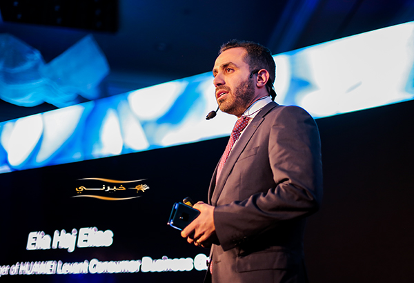 هواوي الأردن تحتفل بوصول السلسلة الثورية Mate 20