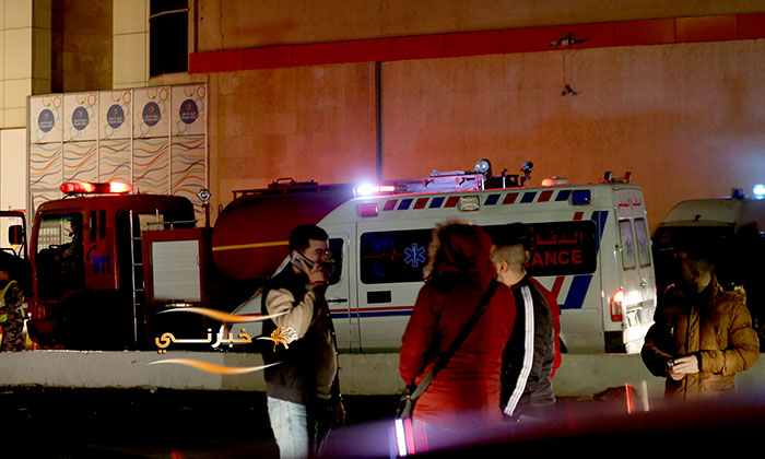 6 إصابات بحريق في عريفة مول - صور