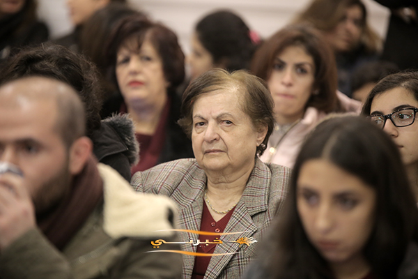 إضاءة شجرة الميلاد في جمعية الهلسة