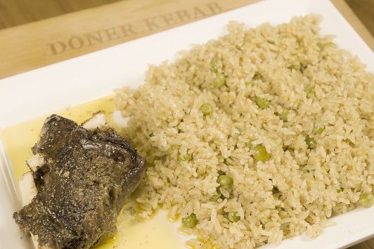 مطعم أردني يقدم لحوم الغزال