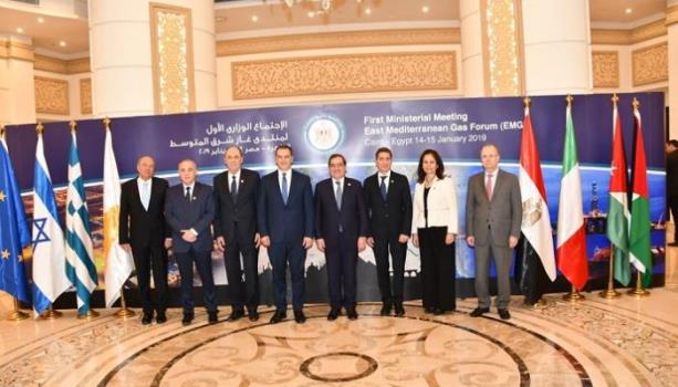 وزيرة الطاقة الأردنية تطبع علناً مع إسرائيل