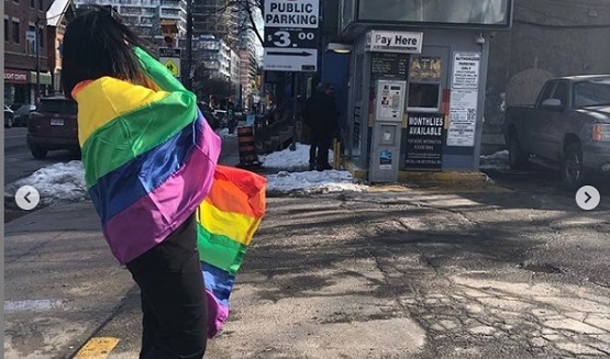 السعودية رهف تدعم المثليين - صور