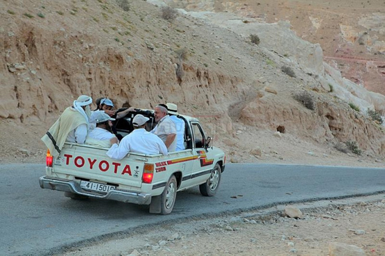 زيارة اليهود لمقام هارون لم تكن الاولى - صور