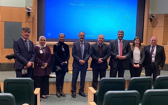 وفد من التخصصي يزور مستشفى الأحمدي الكويتي