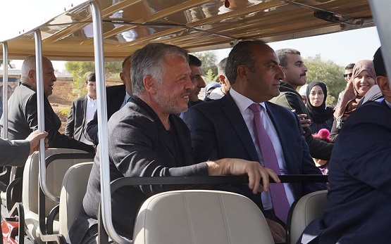 الملك يفتتح حدائق الملك عبدالله الثاني