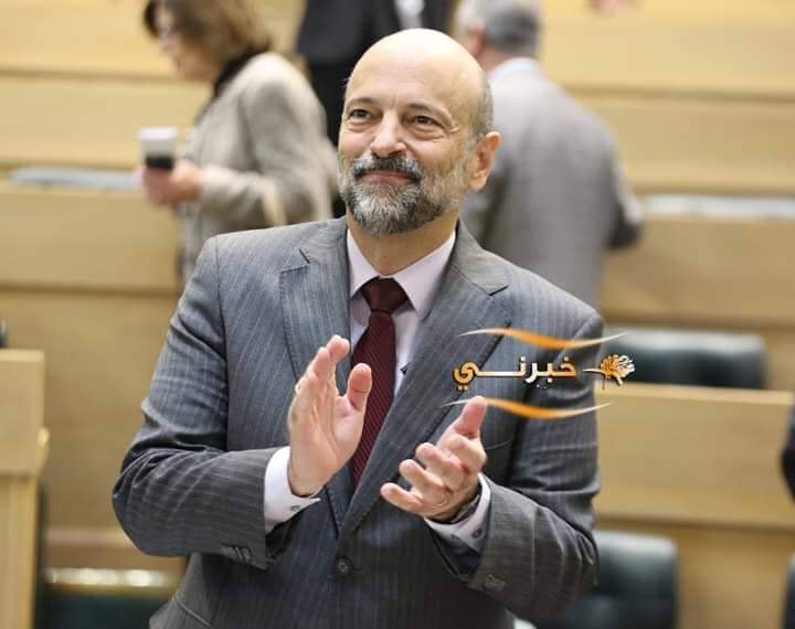 الرزاز: لا شيء يوضع بالأدراج - صور