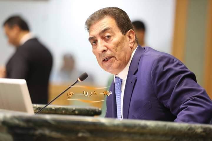 الرزاز: لا شيء يوضع بالأدراج - صور