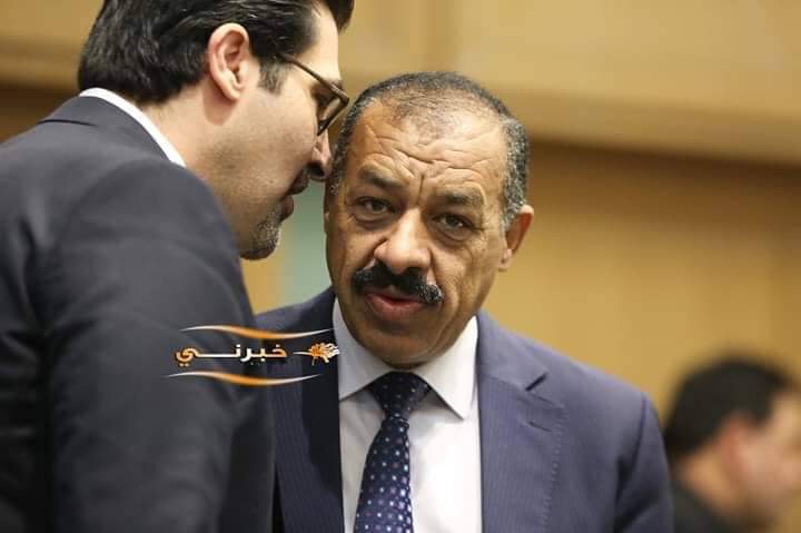 الرزاز: لا شيء يوضع بالأدراج - صور