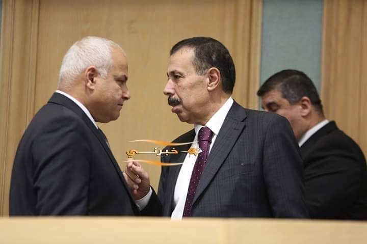 الرزاز: لا شيء يوضع بالأدراج - صور