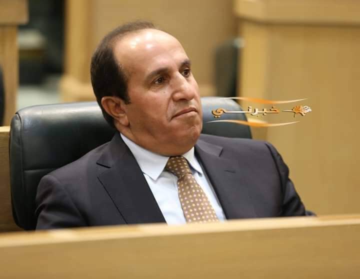 الرزاز: لا شيء يوضع بالأدراج - صور