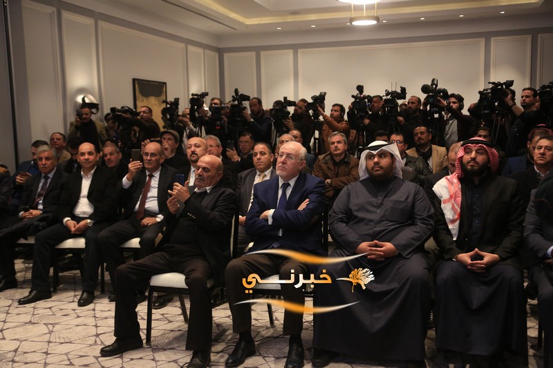 الصباح يدشن مصفاة بترول بالأردن