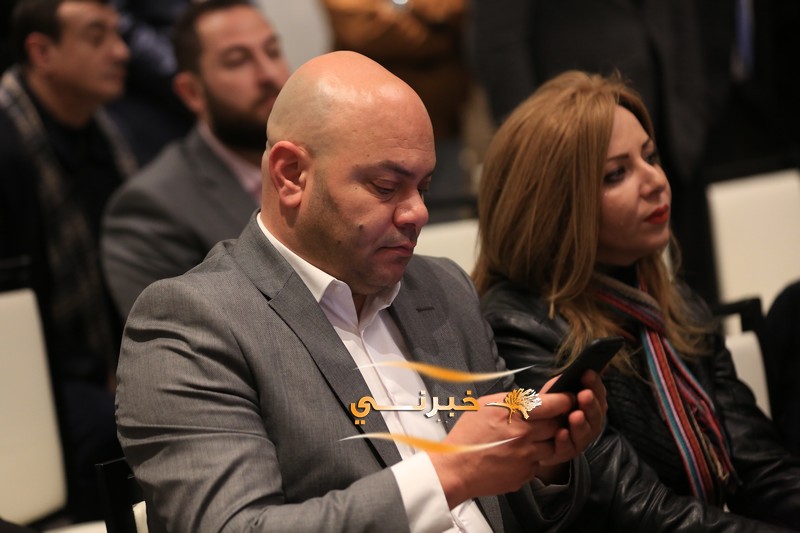 الصباح يدشن مصفاة بترول بالأردن