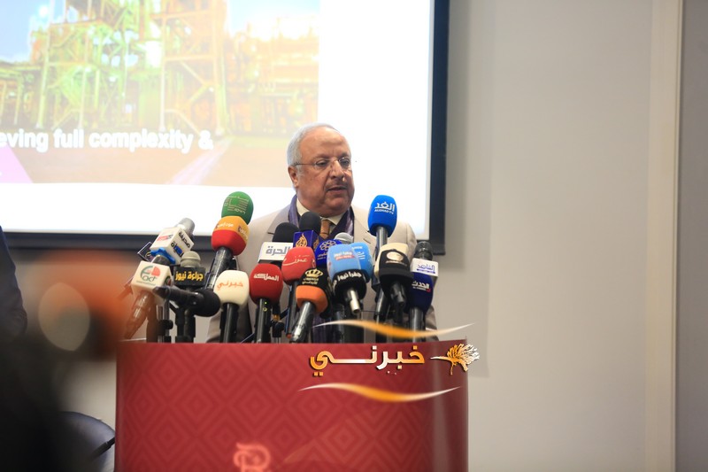 الصباح يدشن مصفاة بترول بالأردن