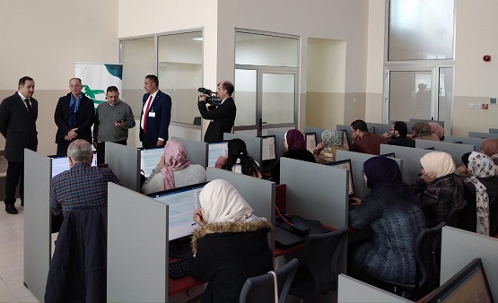 (فارمسي ون) تقيم كوادرها في جامعة الشرق الأوسط